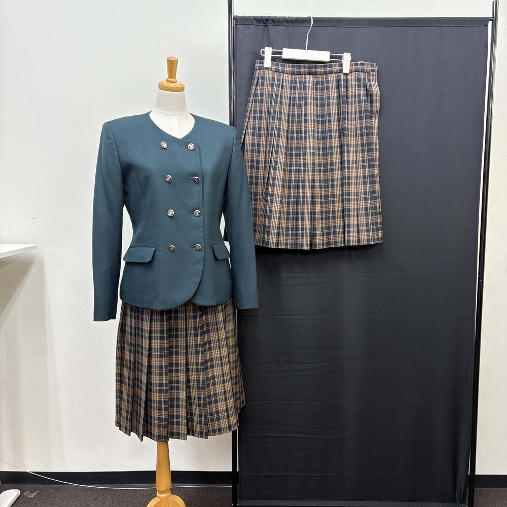 石川県 小松市立高等学校 女子 制服